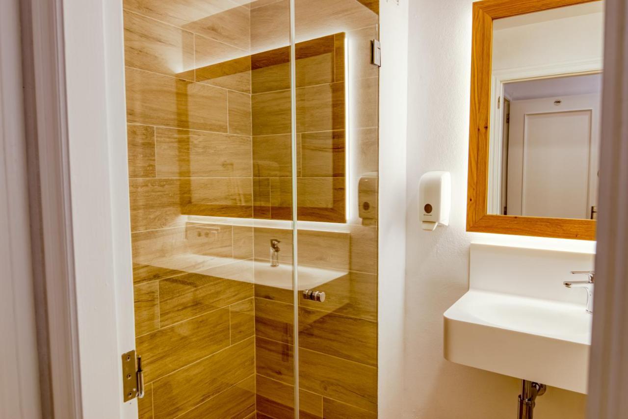 Hostal La Isla Mahon  Bagian luar foto
