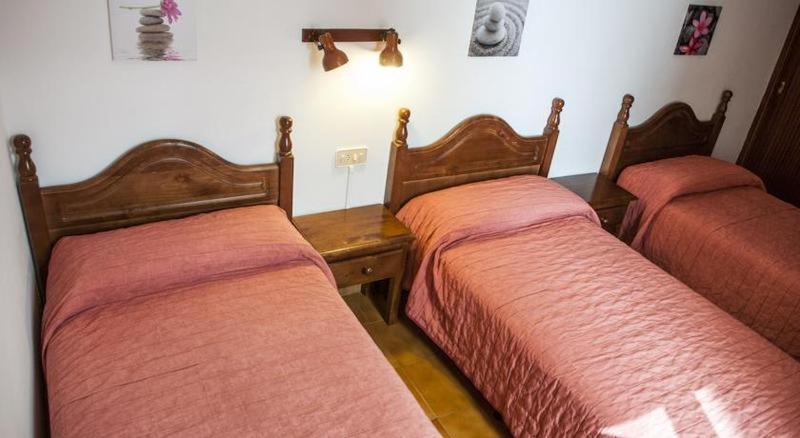 Hostal La Isla Mahon  Ruang foto