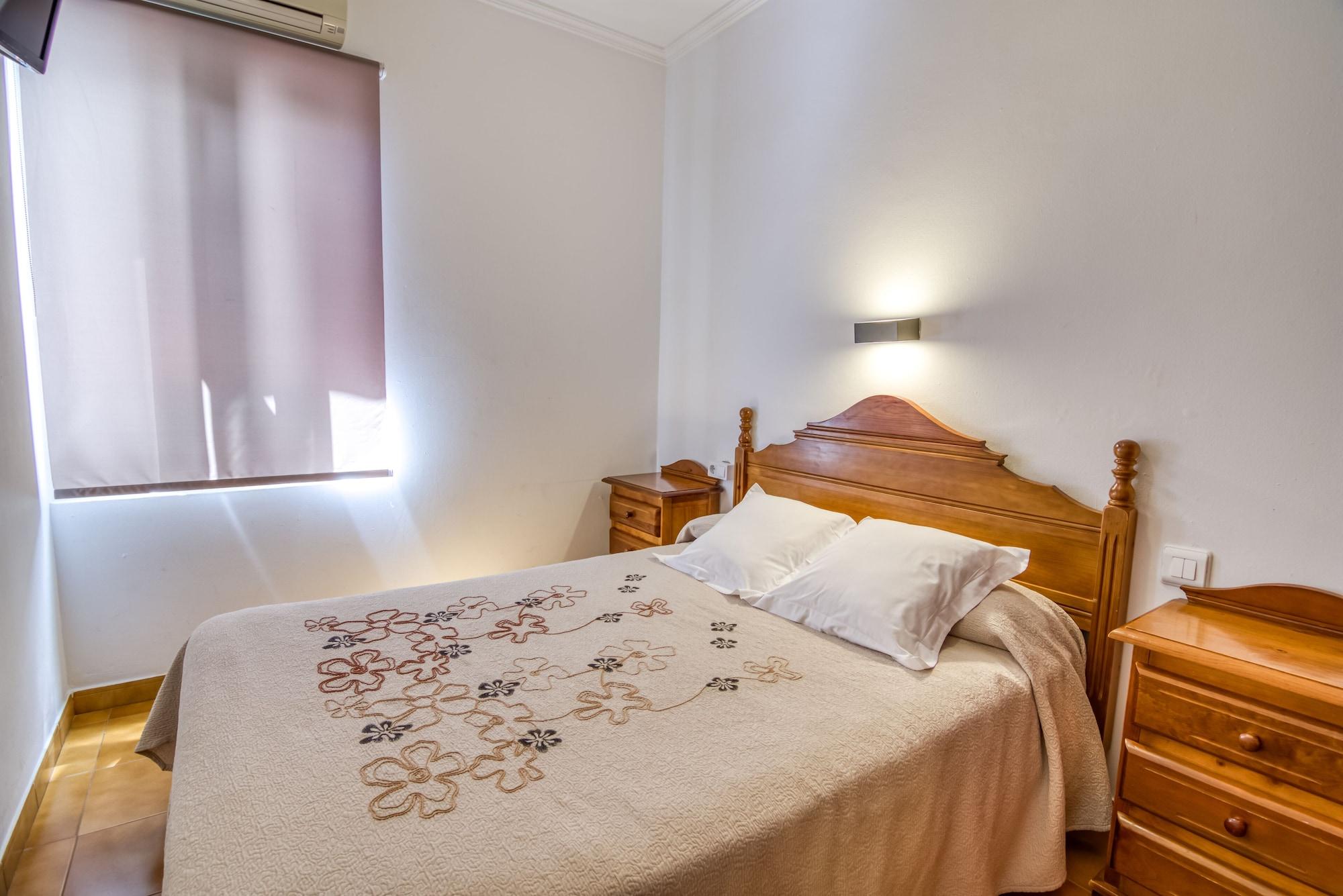 Hostal La Isla Mahon  Bagian luar foto