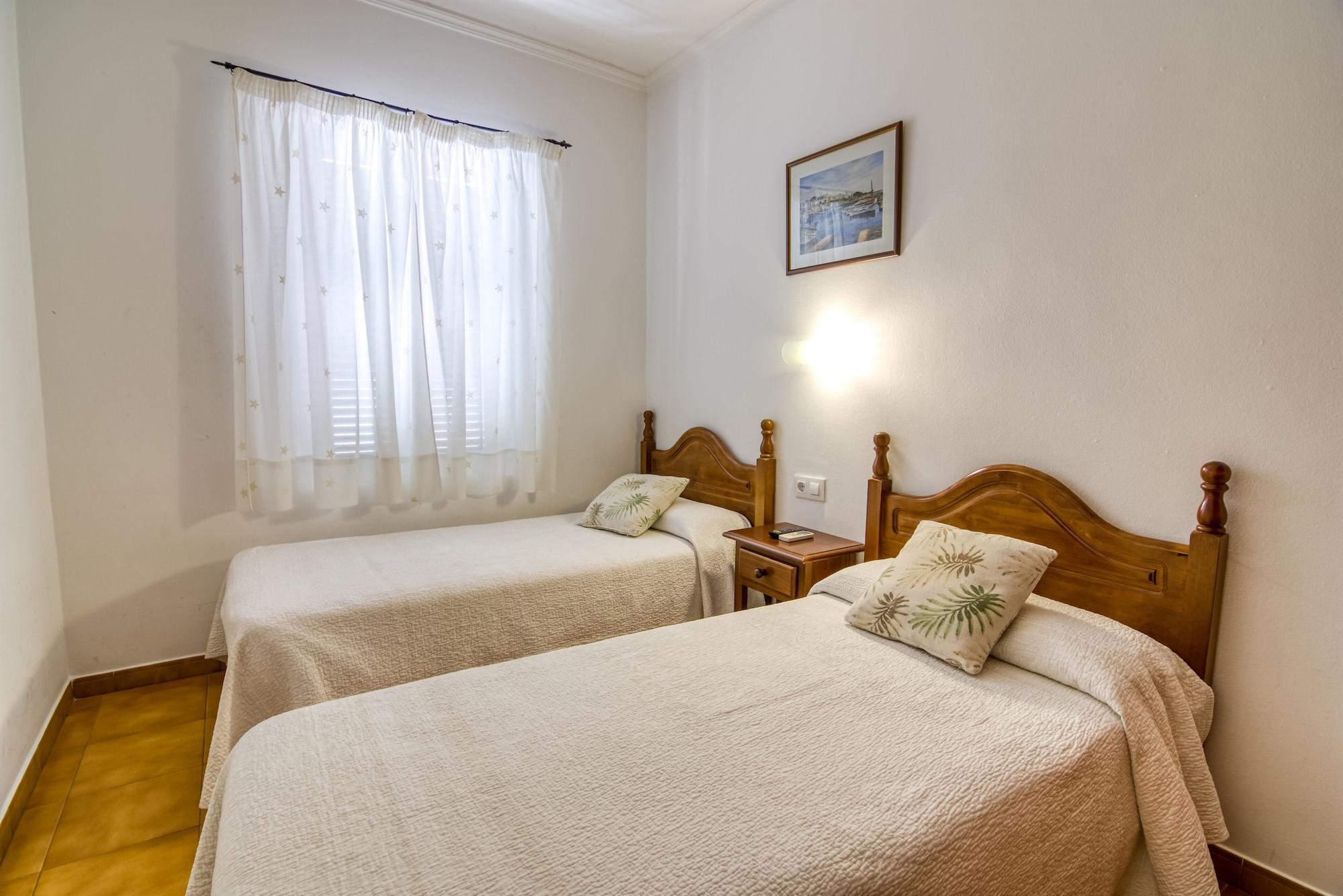 Hostal La Isla Mahon  Bagian luar foto