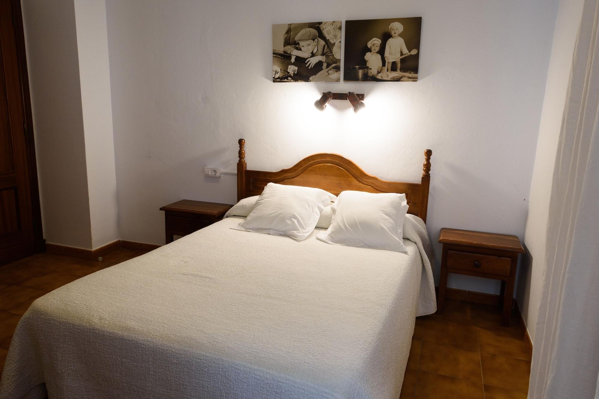 Hostal La Isla Mahon  Bagian luar foto